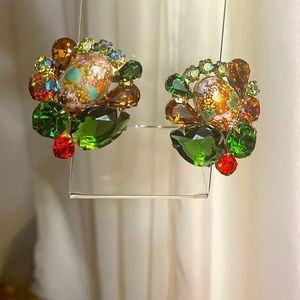 BOOK PIECE Vintage Juliana D&E Easter Egg Cabochon & Rhinestone Clip on Earrings